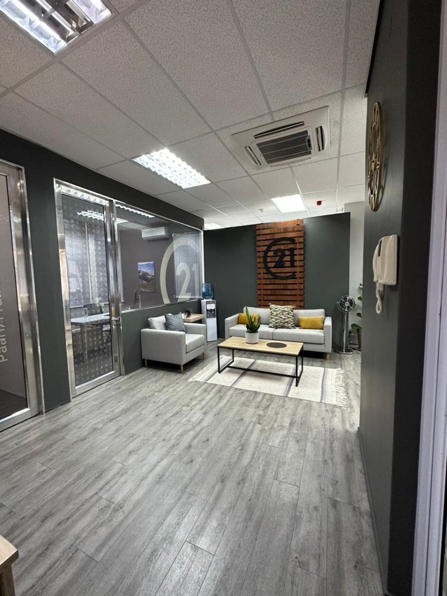 To Let commercial Property for Rent in Hoog En Droog Western Cape